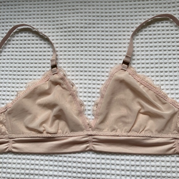 Aerie light pink lace bralette - Picture 5 of 8